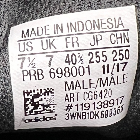 Adidas Calabasas Sneakers - Picture 5 of 6